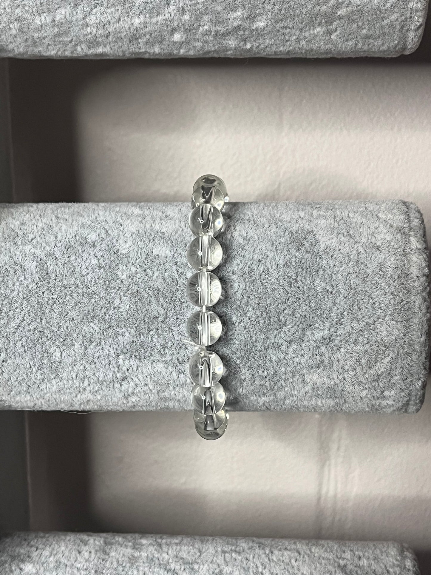 Simple clear clear bracelet
